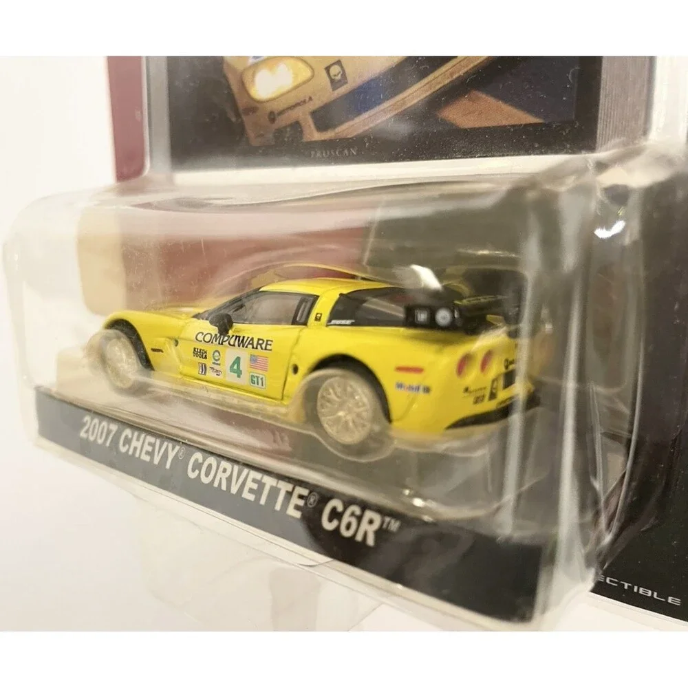 NEW GreenLight Speed 2007 Chevy Corvette C6R 1/64 Diecast Yellow & Trading Card